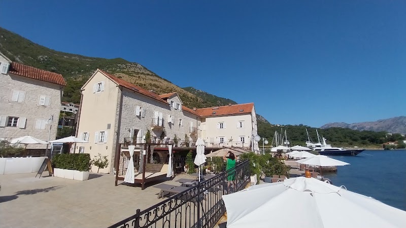 Hotel Splendido MB in Tivat, Montenegro