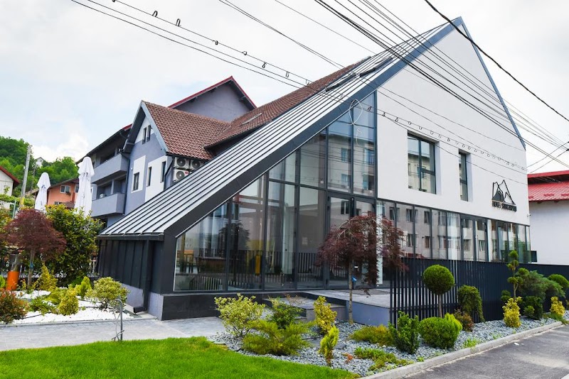 Hotel Subcarpati in Curtea de Arges, Romania