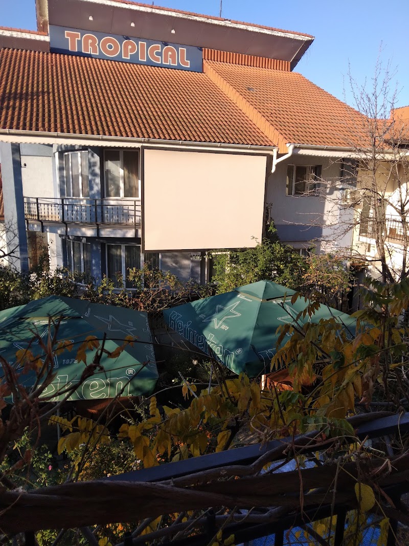 Hotel Tropical in Drobeta-Turnu Severin, Romania