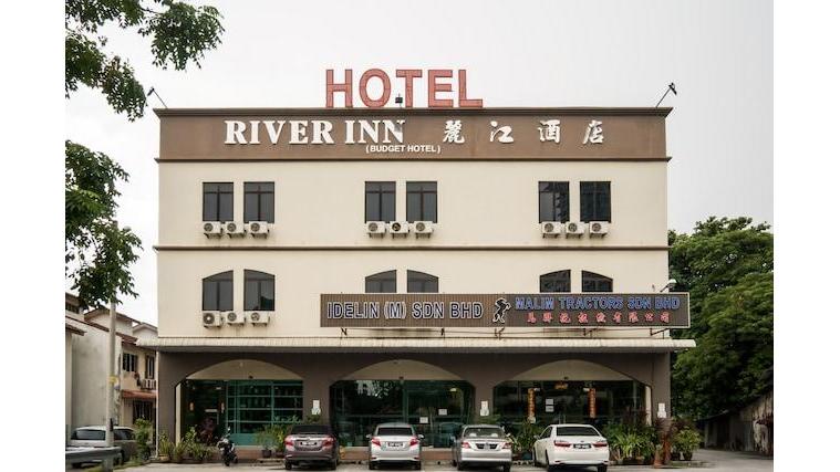 OYO 301 River Inn Hotel in Butterworth, Malaysia