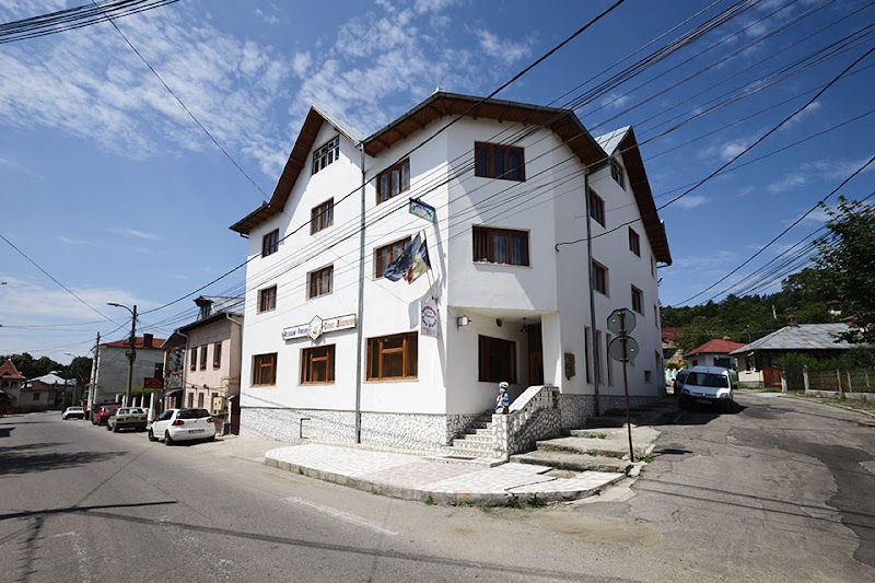 Pensiunea Casa Blanca in Campulung, Romania
