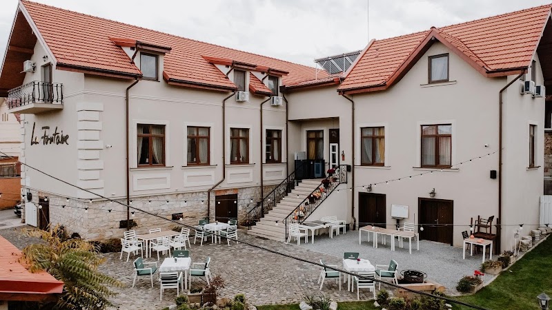 Pensiunea La Fontaine in Hunedoara, Romania