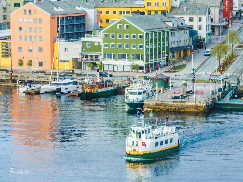 Sundbåten Bunkhouse in Kristiansund, Norway