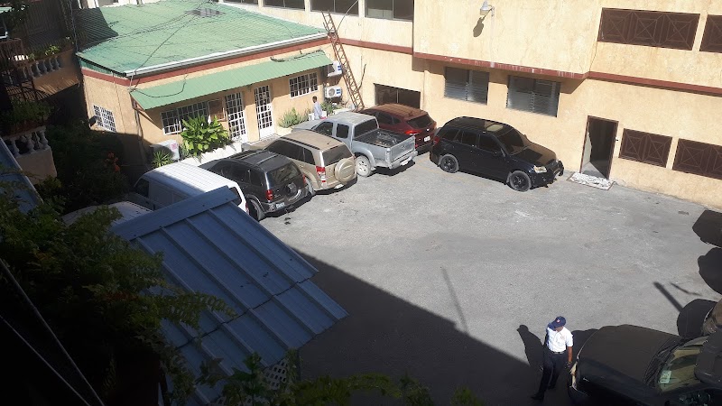 Tropical Bed & Breakfast in Petion-Ville, Haiti