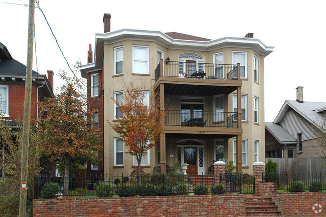 A Loft in the Highlands in Louisville, Kentucky, United States