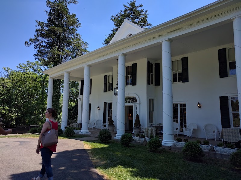 Alwyngton Manor in Warrenton, Virginia, United States