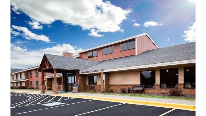 AmericInn Lodge & Suites in Cambridge, Minnesota, United States