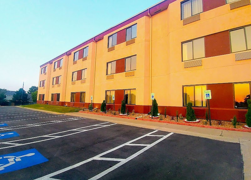 Americas Best Value Inn & Suites Lee's Summit-Kansas City in Lee's Summit, Missouri, United States