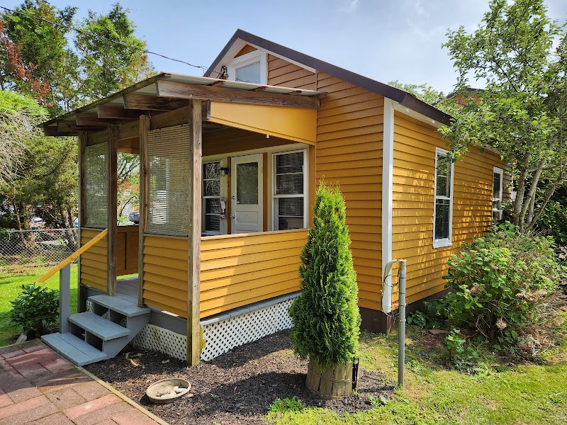 Beach Bum West-O Motel and Cabins in West Ocean City, Maryland, United States