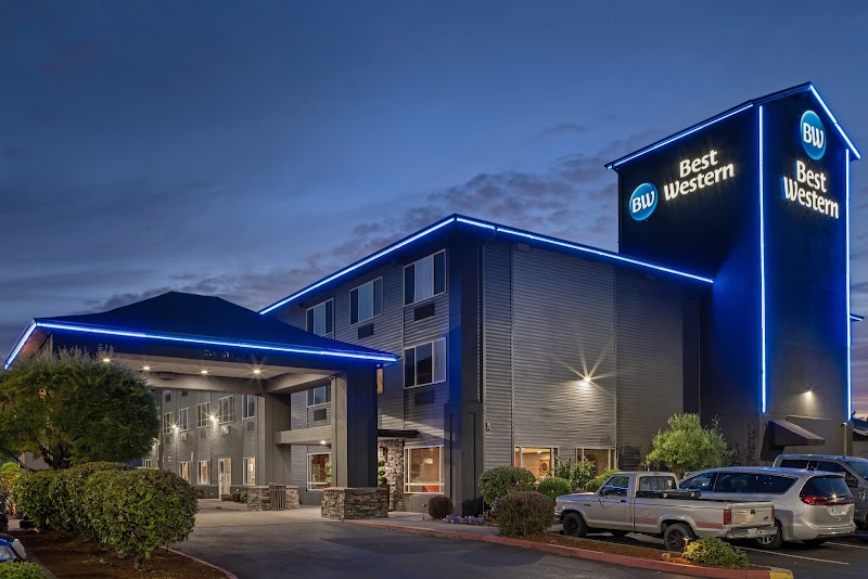 Best Western Cascade Inn & Suites in Wood Village, Oregon, United States