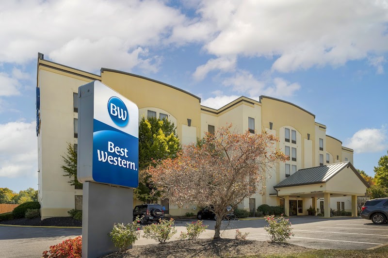 Best Western Louisville East Inn & Suites in Crestwood, Kentucky, United States