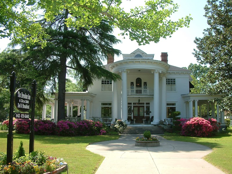 Breeden Inn Bed & Breakfast in Bennettsville, South Carolina, United States