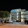 Breeze Inn & Suites