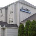 Bridgepointe Inn & Suites