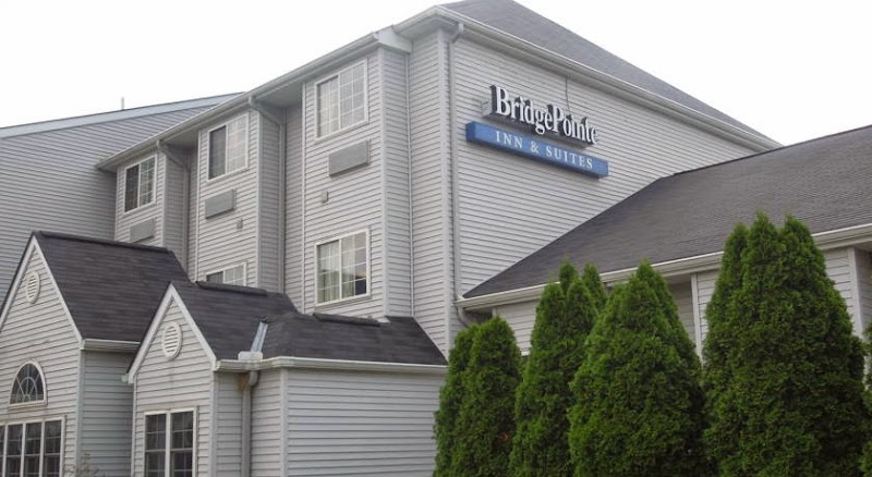 Bridgepointe Inn & Suites in Northwood, Ohio, United States