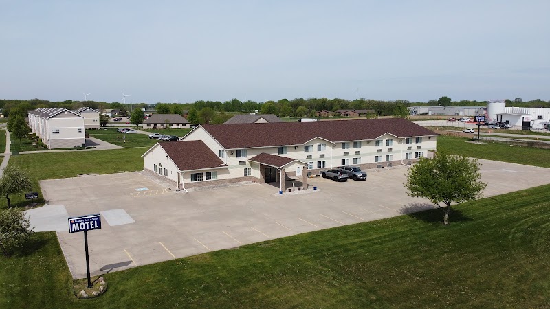 Budget Inn & Suites in Nevada, Iowa, United States