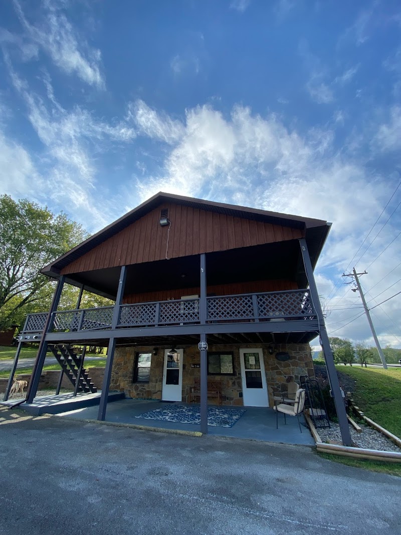 Cave Run Lake Cabins in Morehead, Kentucky, United States