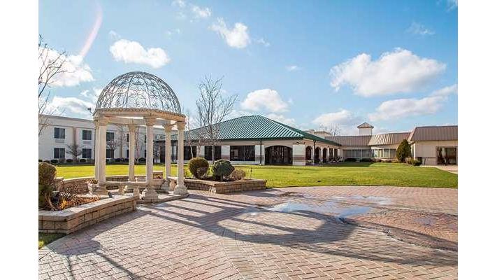 Clarion Inn Elmhurst - Oakbrook in Elmhurst, Illinois, United States