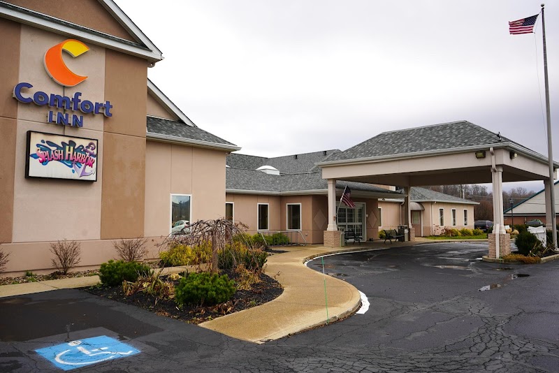 Comfort Inn Splash Harbor in Ontario, Ohio, United States
