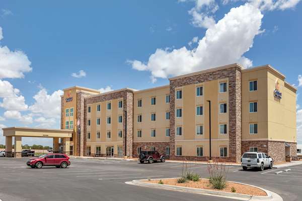 Comfort Inn & Suites in Edgewood, New Mexico, United States