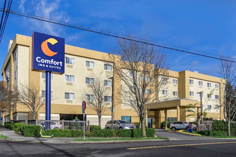 Comfort Inn & Suites Aurora Avenue North in Shoreline, Washington, United States