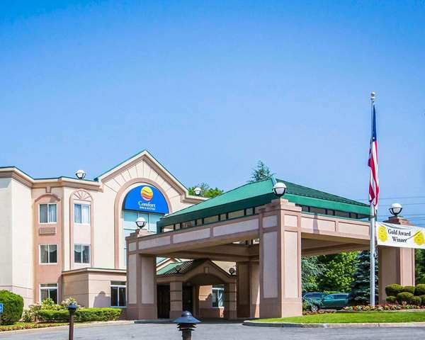 Comfort Inn & Suites Hawthorne in Hawthorne, New York, United States