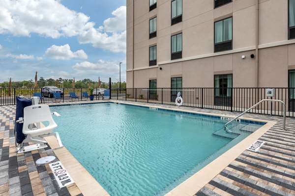Comfort Inn & Suites Jacksonville - Orange Park in Jacksonville, Florida, United States