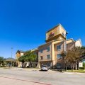 Comfort Inn & Suites Near Lake Lewisville