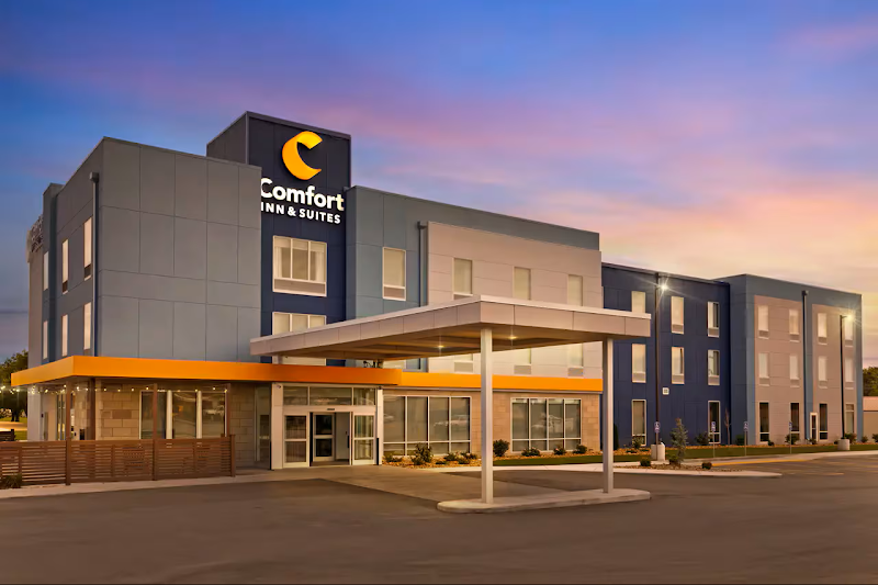 Comfort Inn & Suites in Oak Grove, Missouri, United States