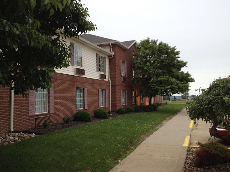 Country Hearth Inn & Suites Willard in Willard, Ohio, United States