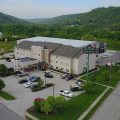 Country Inn & Suites by Radisson, Wilder, KY