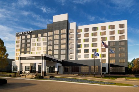 Courtyard by Marriott Edina Bloomington in Edina, Minnesota, United States