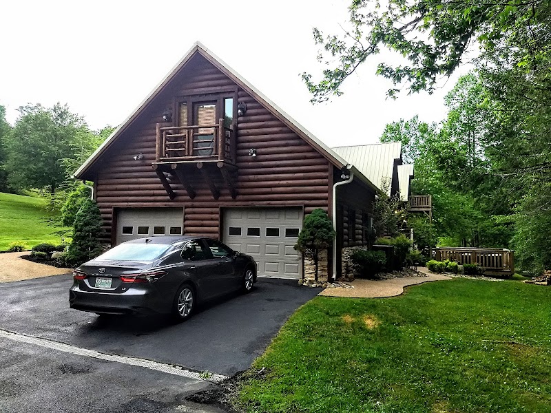 Creekside Lodge in Columbia, Tennessee, United States