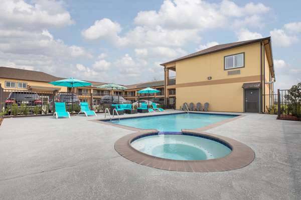 Days Inn & Suites by Wyndham La Porte in La Porte, Texas, United States
