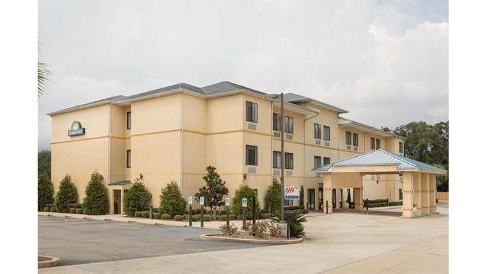 Days Inn & Suites by Wyndham Mobile in Semmes, Alabama, United States