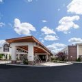 Days Inn & Suites by Wyndham Rochester Hills