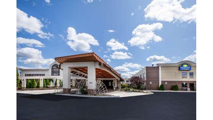 Days Inn & Suites by Wyndham Rochester Hills in Rochester Hills, Michigan, United States