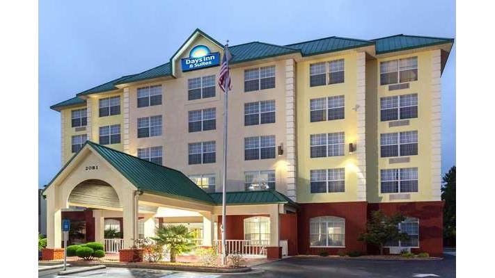 Days Inn & Suites by Wyndham Tucker/Northlake in Tucker, Georgia, United States