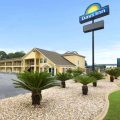 Days Inn by Wyndham Douglas