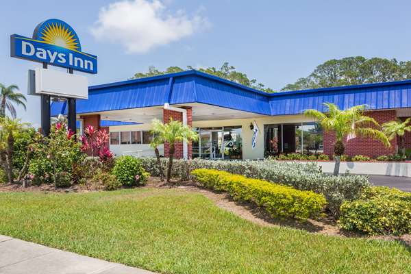 Days Inn by Wyndham Fort Myers Springs Resort in San Carlos Park, Florida, United States