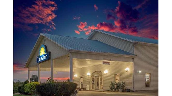 Days Inn by Wyndham Hardy in Cherokee Village, Arkansas, United States