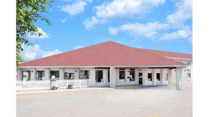 Days Inn by Wyndham Jackson in Jackson, Ohio, United States