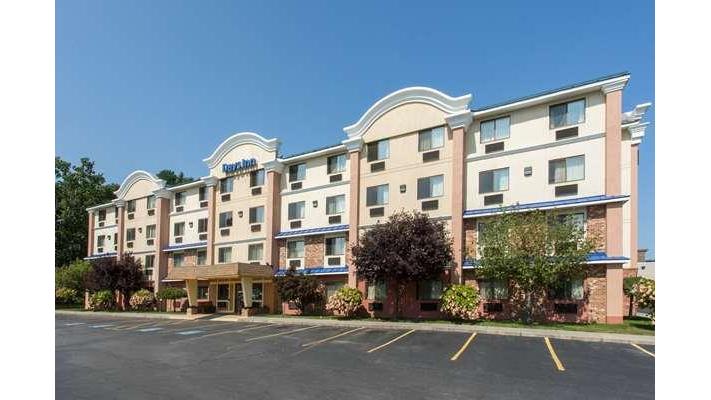 Days Inn by Wyndham Leominster/Fitchburg Area in Leominster, Massachusetts, United States