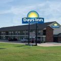 Days Inn by Wyndham Pratt