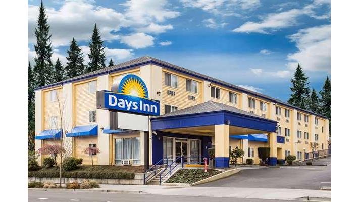Days Inn by Wyndham Seattle Aurora in Shoreline, Washington, United States