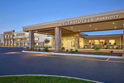Delta Hotels Chicago Willowbrook in Willowbrook, Illinois, United States