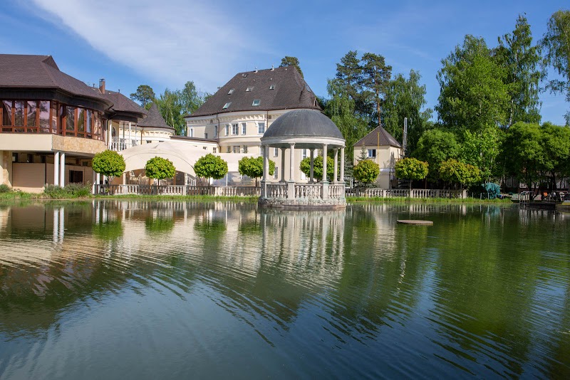 Dvoryanskoe Gnezdo in Korolev, Russia