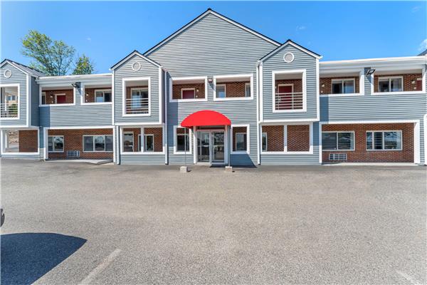 Econo Lodge - Cranston in Cranston, Rhode Island, United States