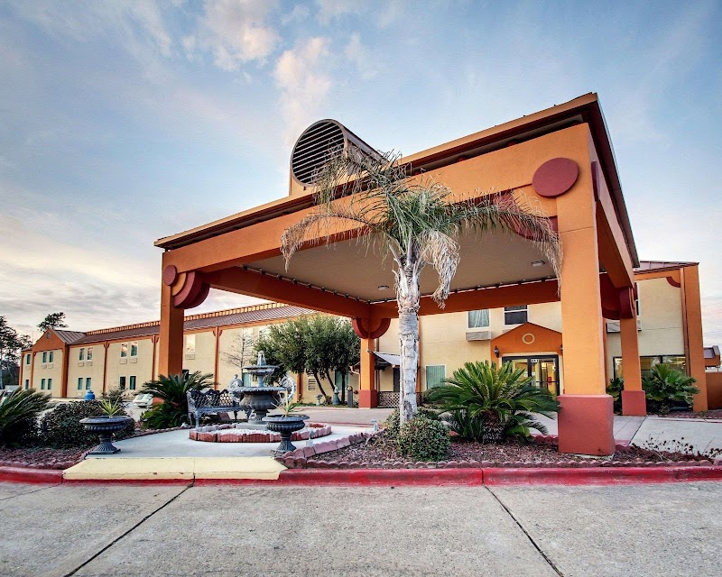 Econo Lodge Inn & Suites in Diamondhead, Mississippi, United States