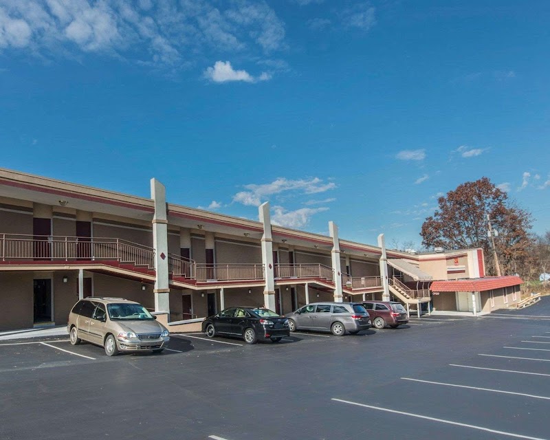 Econo Lodge Youngstown in Youngstown, Ohio, United States